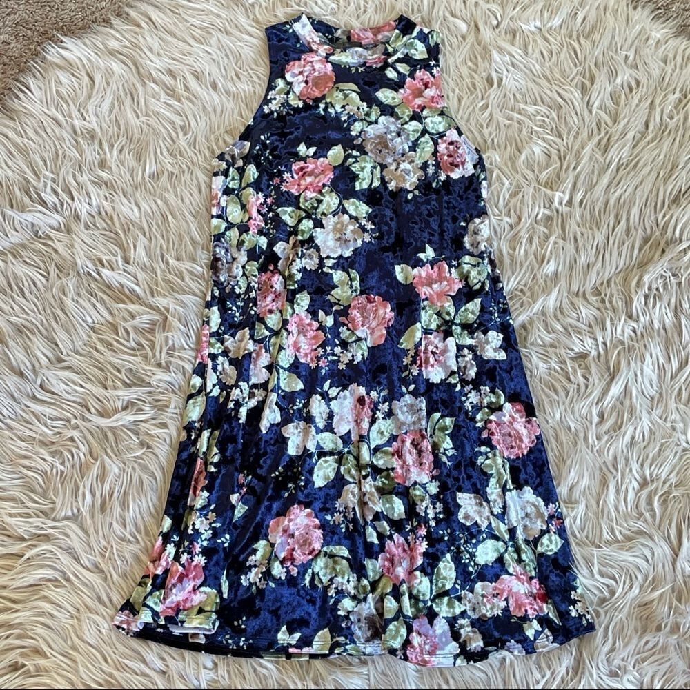 Blue velvet floral sleeveless shift dress